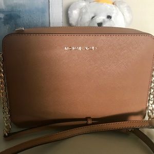 Micael Kors Crossbodies Bag color Deep Tan Sahara